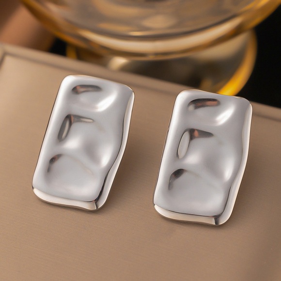 Silver Rectangular Earrings*High Gloss Design*Tarnish Free Jewe… - Picture 4 of 7